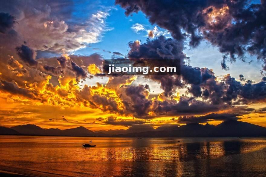 YY体育盘点：足球门将出球能力分化榜，谁在重新定义最后一道防线