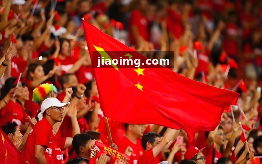 YY体育相关推荐：从数据分析师到球队决策者：足球幕后军师的日常与抉择
